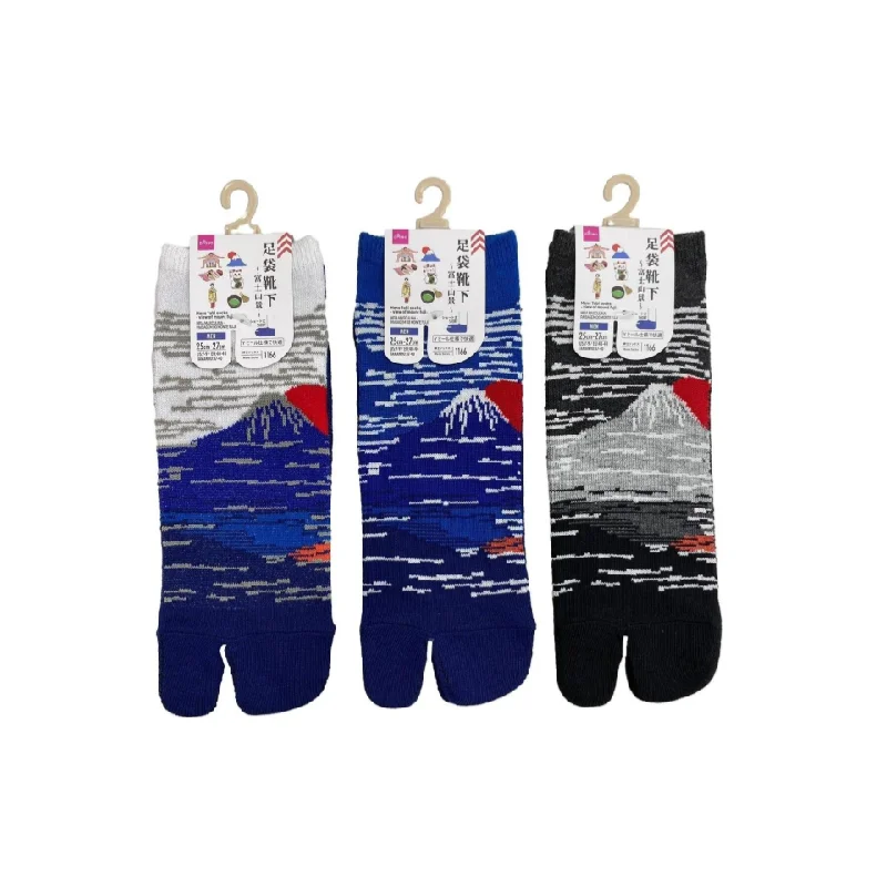 - Rabbit grass rack to prevent waste food boxMens Tabi Socks View of Mount Fuji