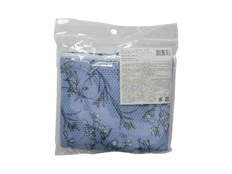  -Non-contact cat thermometerFlower Design Laundry Net Bag Type Light Blue