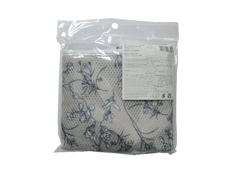 - Air box TSA certified check-inFlower Design Laundry Net Bag Type Beige