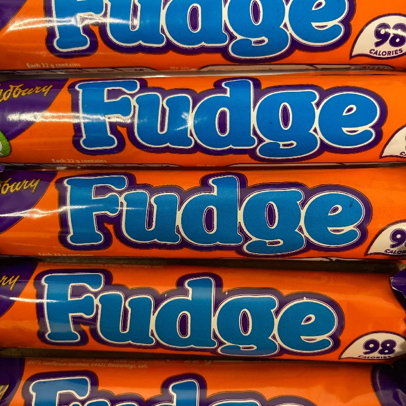 Pet Products15x Cadbury Fudge Chocolate Bars (3 Packs of 5x22g)