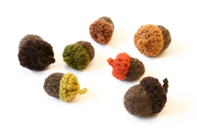 - Elderly dog ​​joint care mattressAdorable Acorn Accents (Crochet)
